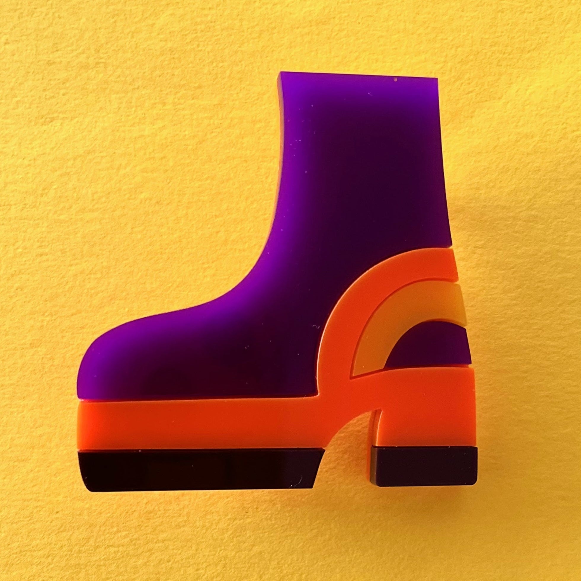 PLATFORM BOOTS Acrylic Brooch
