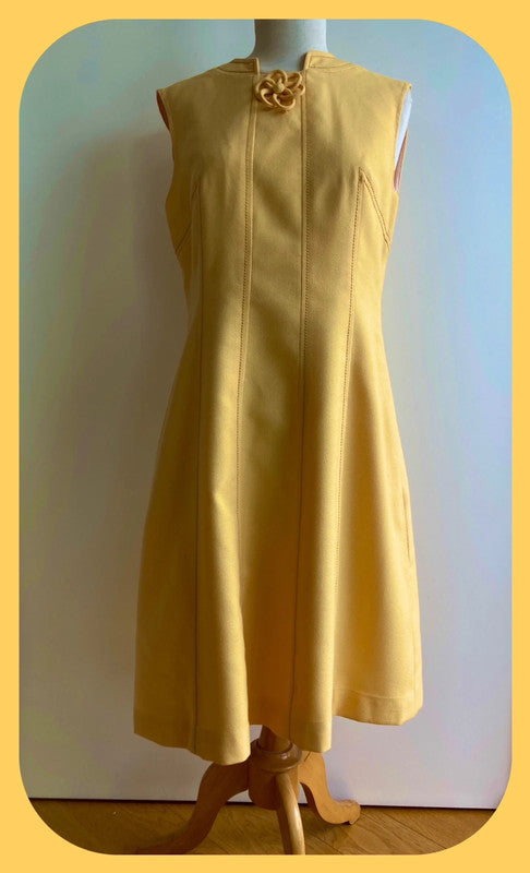 Robe couture jaune années 60