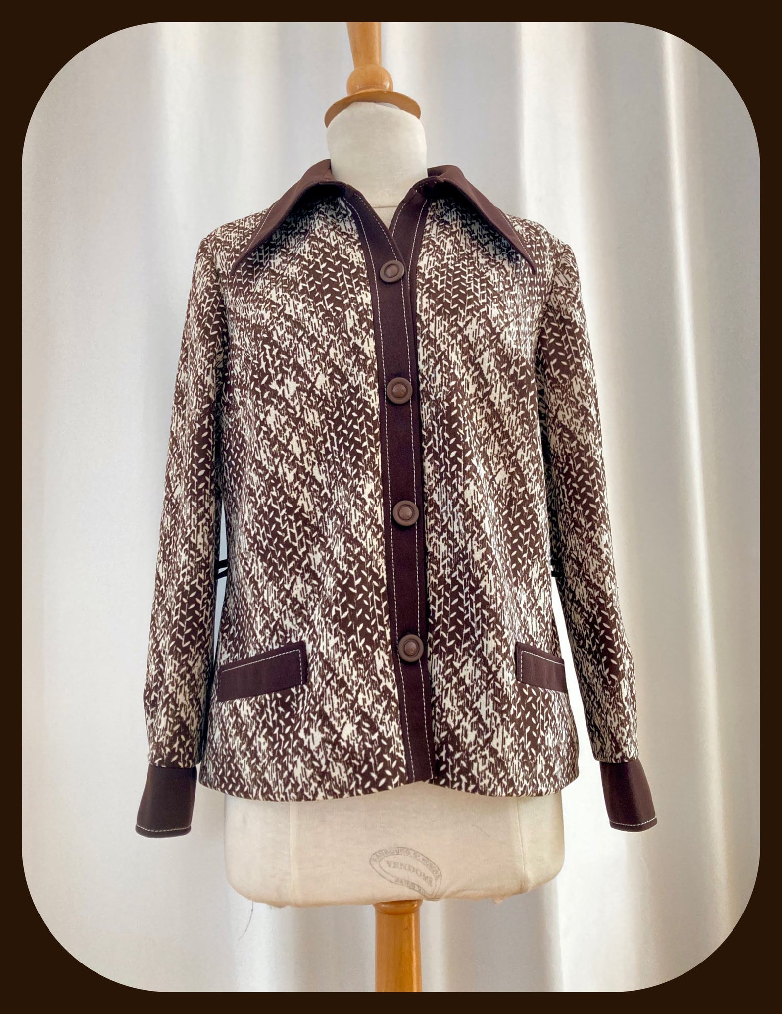Veste marron col pointu années 70