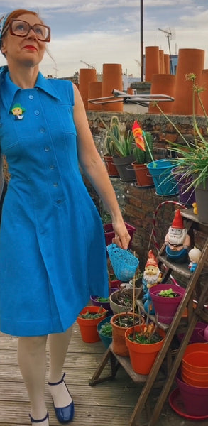 Robe sans manches Devernois turquoise  années 70
